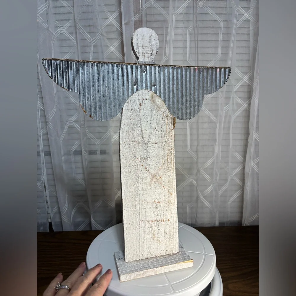 N/A rustic wooden